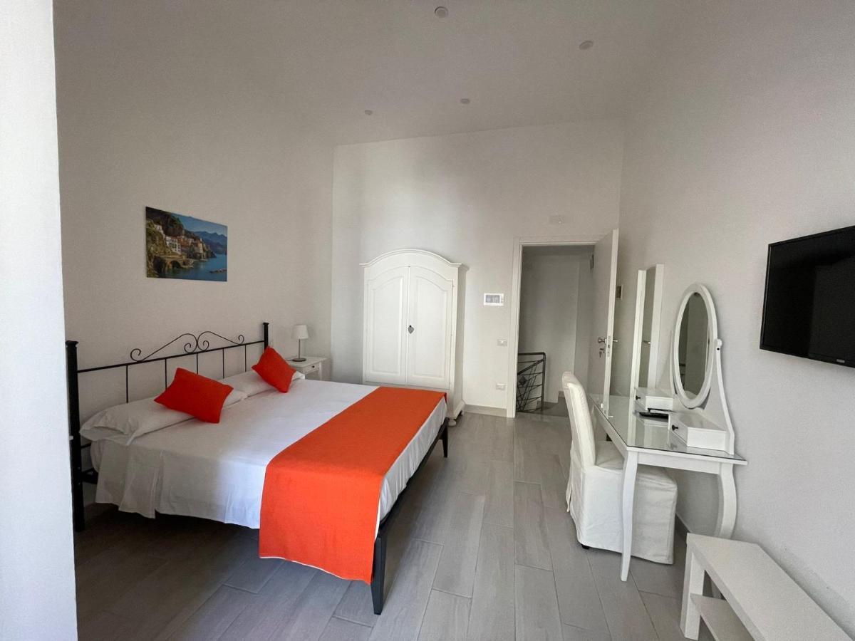 B&B Rossella Vietri Buitenkant foto